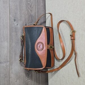 Vintage Dooney & Bourke Pebble Leather Crossbody Shoulder Bag